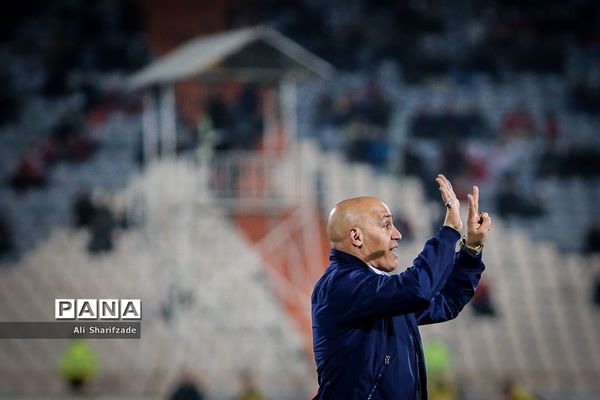 دیدار تیم های پرسپولیس و ذوب آهن