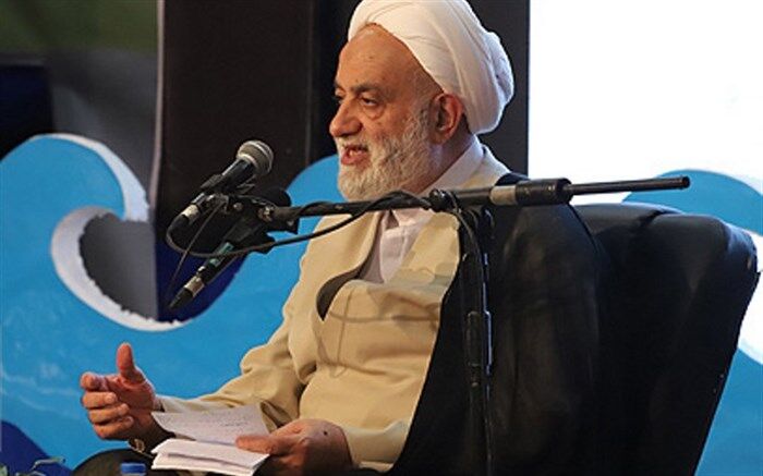 جامعه نیازمند تصمیم جدی دولت در بحث اقامه نماز است