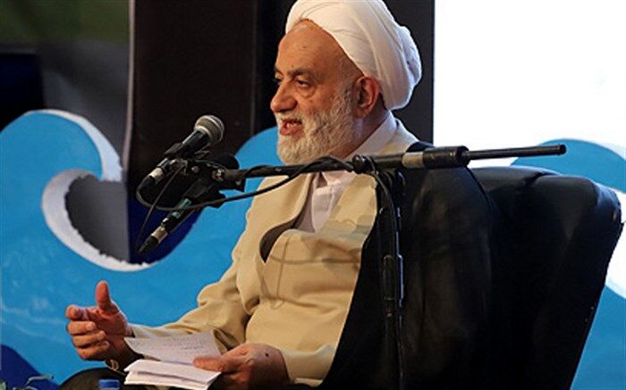 جامعه نیازمند تصمیم جدی دولت در بحث اقامه نماز است