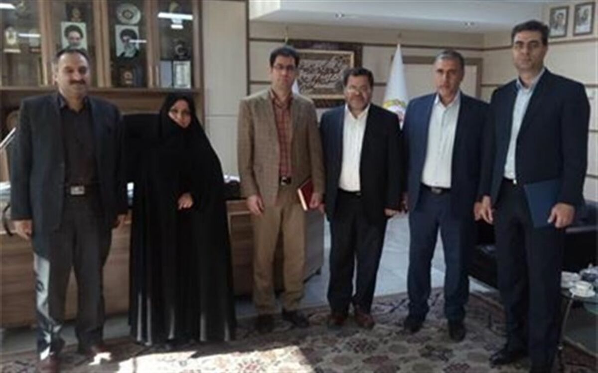 مدیرکل آموزش و پرورش استان با رئیس امور شعب بانک ملی دیدار کرد