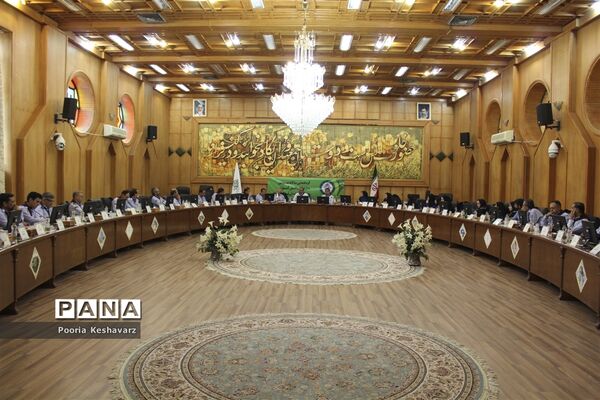 نخستین گردهمایی مسئولان سازمان دانش آموزی استان فارس در سال تحصیلی 97-98