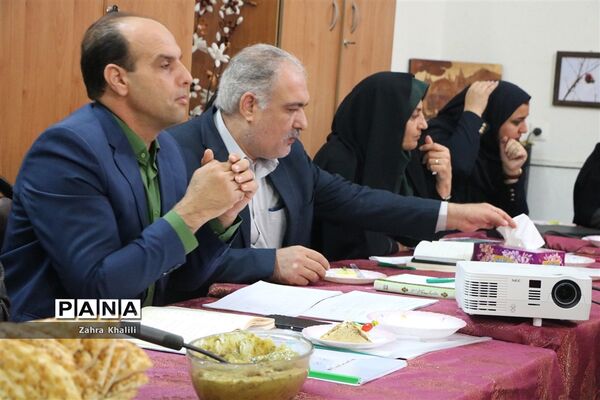 مدیران مسئولیت پذیر، هنرجویان برتر