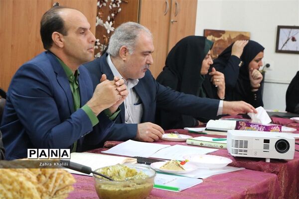 مدیران مسئولیت پذیر، هنرجویان برتر