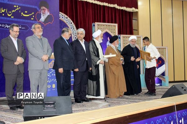 بیست و هفتمین اجلاس سراسری نماز در سمنان