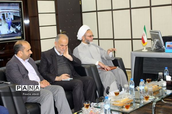 نشست مسئولان موسسه ترویج قرآن با مدیرکل  آموزش و پرورش استان بوشهر