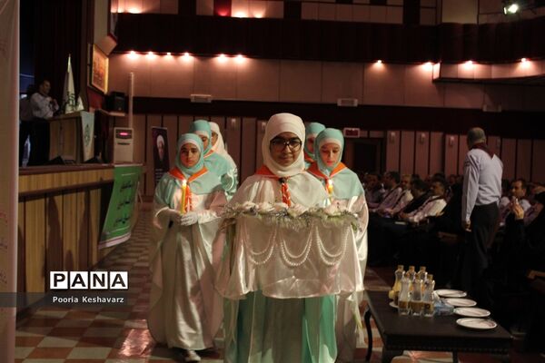 دومین روز گردهمایی مسئولان سازمان دانش آموزی استان فارس