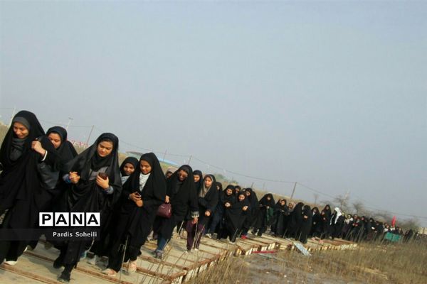 حضور دانش آموزان شهرقدس در مناطق عملیاتی جنوب کشور