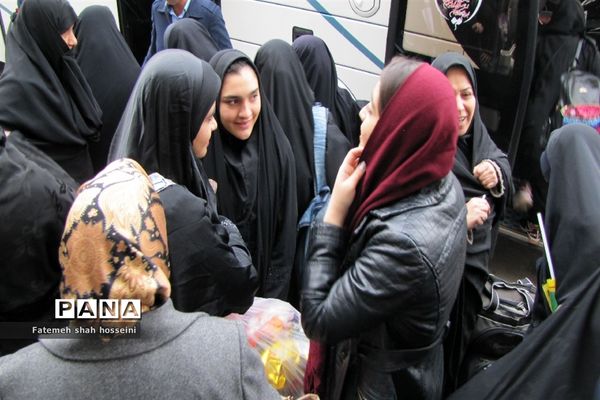 اعزام دانش آموزان دختر شهرستان فیروزکوه به مناطق عملیاتی جنوب کشور