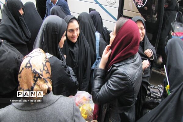 اعزام دانش آموزان دختر شهرستان فیروزکوه به مناطق عملیاتی جنوب کشور