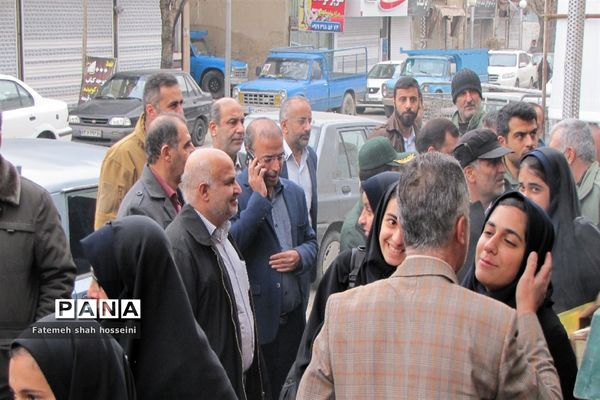 اعزام دانش آموزان دختر شهرستان فیروزکوه به مناطق عملیاتی جنوب کشور