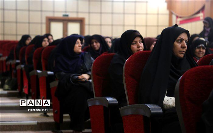 جلسه فصلی معاونین پرورشی رباط کریم