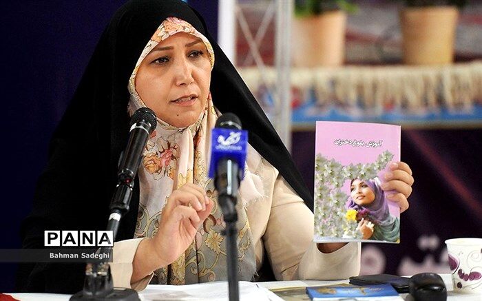 مینایی‌پور: زنان فرهنگی از فرصت طرح توسعه ورزش فرهنگیان استفاده کنند