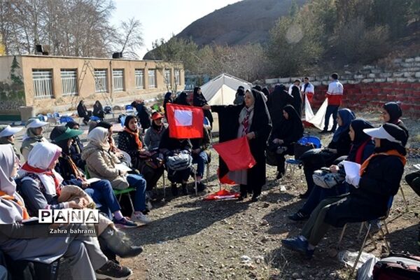 برگزاری اردو و همایش کوه‌پیمایی تشکیلات دانش آموزی پاکدشت