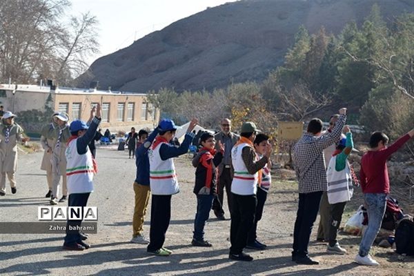 برگزاری اردو و همایش کوه‌پیمایی تشکیلات دانش آموزی پاکدشت