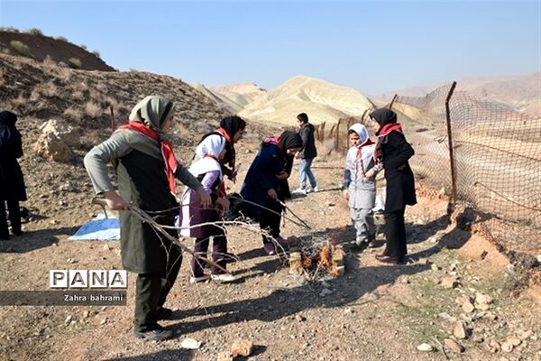 برگزاری اردو و همایش کوه‌پیمایی تشکیلات دانش آموزی پاکدشت