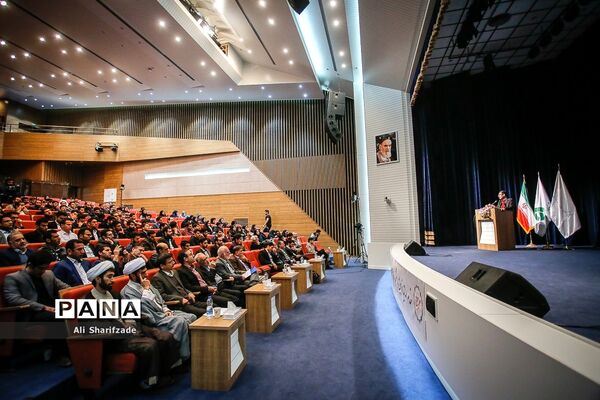 افتتاحیه دوازدهمین کنگره پیشگامان پیشرفت
