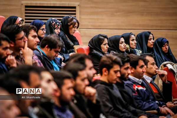 افتتاحیه دوازدهمین کنگره پیشگامان پیشرفت