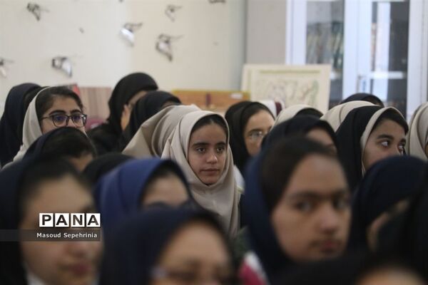 آیین زنگ آغاز هفته پژوهش و فناوری آموزش و پرورش آذربایجان شرقی