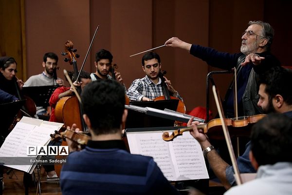 تمرین ارکستر ملی ایران