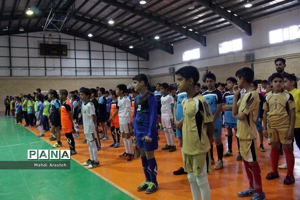 افتتاحیه مسابقات فوتسال آموزشگاه‌های ابتدایی شهرستان بیرجند