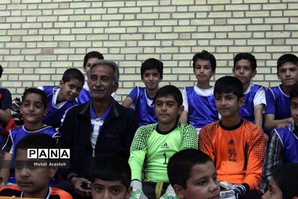 افتتاحیه مسابقات فوتسال آموزشگاه‌های ابتدایی شهرستان بیرجند