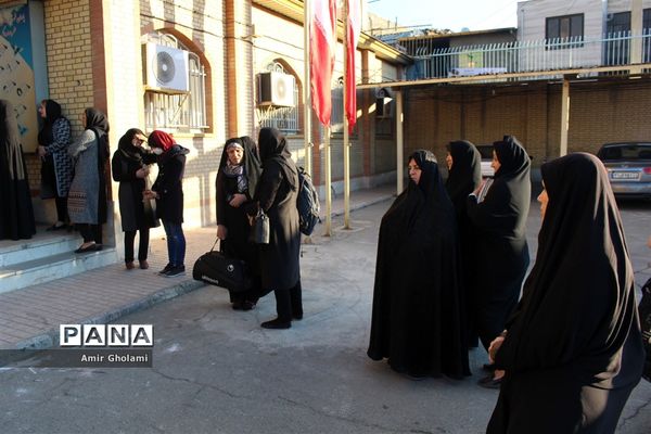 اعزام دانش‌آموزان دختر منطقه چهاردانگه  به مناطق عملیاتی جنوب کشور