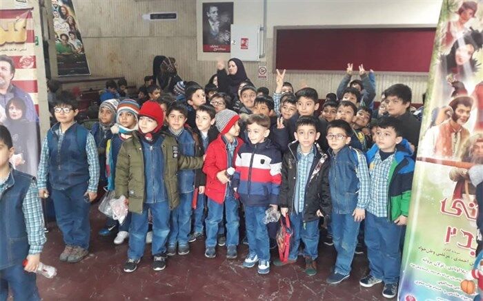 آغاز اکران گسترده و همزمان  فیلم پیشونی سفید 2 برای مدارس