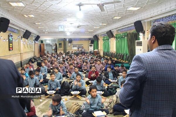 برگزاری محفل انس با قرآن به مناسبت ولادت حضرت عبدالعظیم حسنی(ع) در شهرری