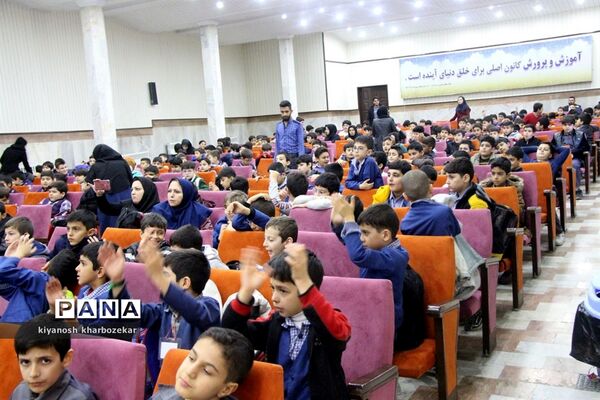 جشن بزرگ یلدا ویژه دانش‌آموزان در ارومیه