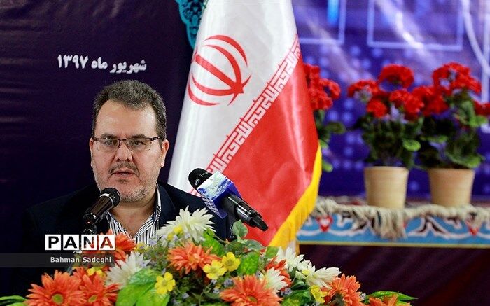 رئیس پژوهشگاه مطالعات آموزش و پرورش: وزیر آموزش و پرورش از ۵۳ هزار معلم پژوهنده تجلیل کرد