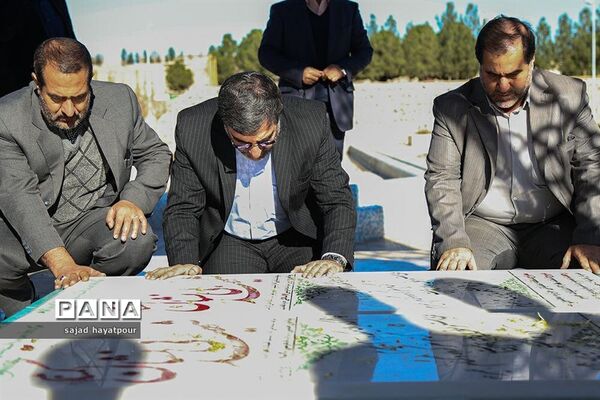 حضور امیرآبادی نماینده مجلس در دانشگاه آزاد اسلامی قم و دیدار با دانشجویان بسیجی و انجمن‌های دانشجویی