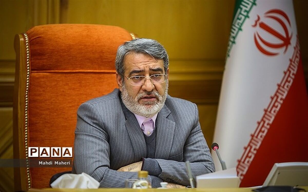وزیر کشور پیشنهاد داد:  حذف یارانه ها به نفع توسعه حمل و نقل عمومی
