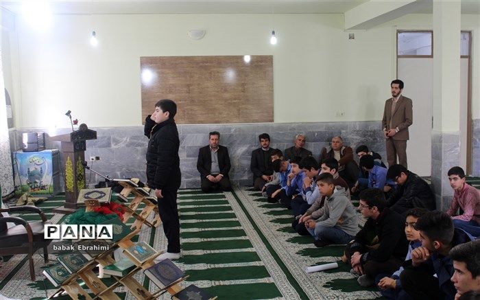 برگزاری مسابقات اذان و قرائت قرآن به مناسبت هفته قرآن وعترت