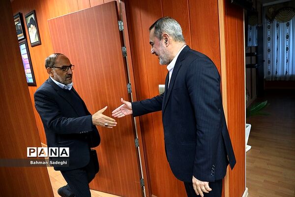 دیدار وزیر آموزش و پرورش با جمعی از نمایندگان مجلس
