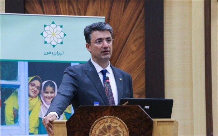 پدرام سلطانی: باید شکاف آموزشی بین مرکز و پیرامون را کم کنیم