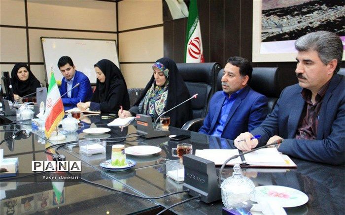 برگزاری دوره بازاریابی با حضوربانوان کار آفرین شهرستان های استان یزد