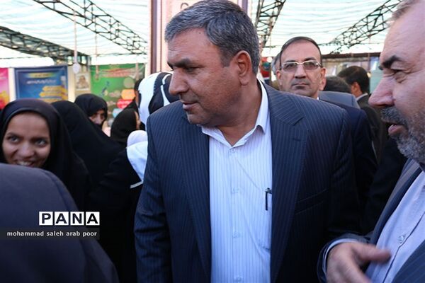 افتتاح نمایشگاه مدارس غیر انتفاعی با حضور مدیر کل مدارس غیر انتفاعی وزارت آموزش وپرورش