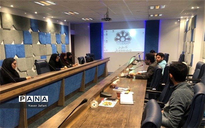 ذهن دانش آموزان باید پژوهشی شود