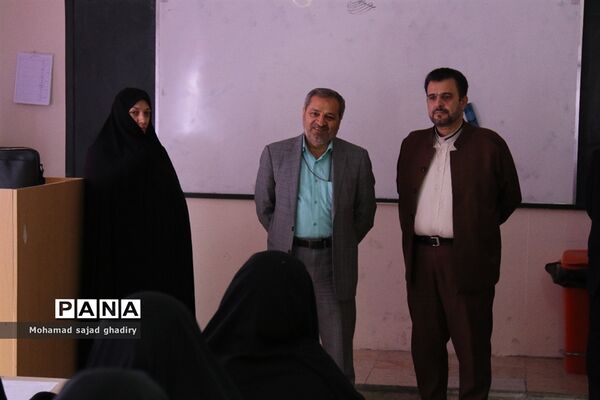 مراسم نمادین هفته بزرگداشت قرآن، عترت و نماز