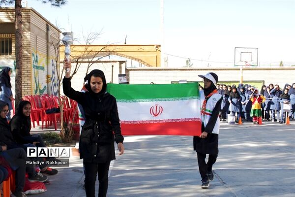 برگزای المپیاد درون مدرسه‌ای دردبیرستان متوسطه اول فخرالزمان قریب