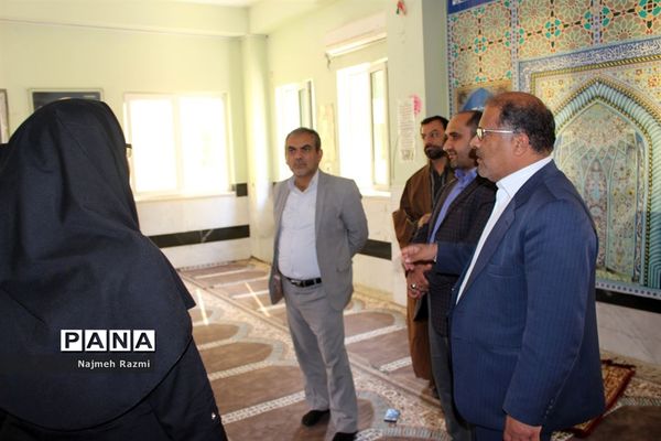 نماز جماعت ظهر و عصر مدرسه  ام‌البنین شهرستان بوشهر