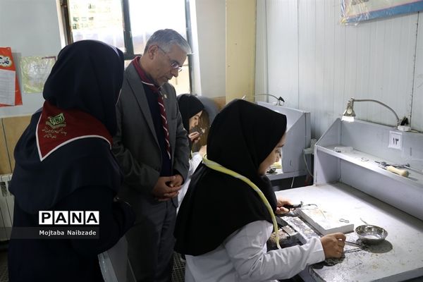 برگزاری جشنواره غذای سالم  و دست سازه‌های هنرجویان  هنرستان شهدای فلسطین ناحیه 4 مشهد