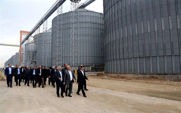 بازدید مدیران بانک توسعه صادرات ایران از گروه صنعتی پژوهشی زر