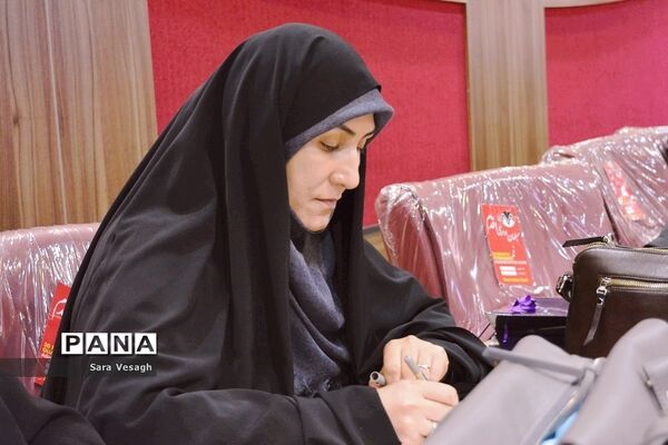 نشست هم اندیشی اعضا هیئت اندیشه ورز شهرستان‌های استان تهران در شهریار