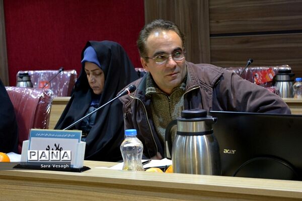 نشست هم اندیشی اعضا هیئت اندیشه ورز شهرستان‌های استان تهران در شهریار