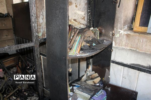 بازدید معاون وزیر از مدرسه حادثه دیده در  زاهدان