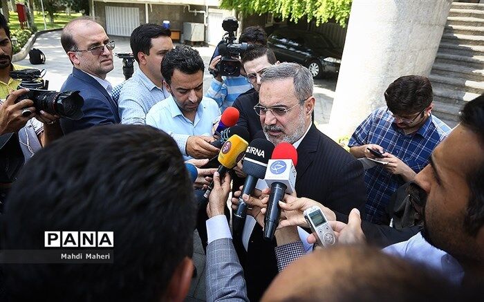 وزیر آموزش‌وپرورش: مقصران حادثه آتش سوزی مدرسه در زاهدان با شدیدترین برخوردهای اداری مواجه می‌شوند