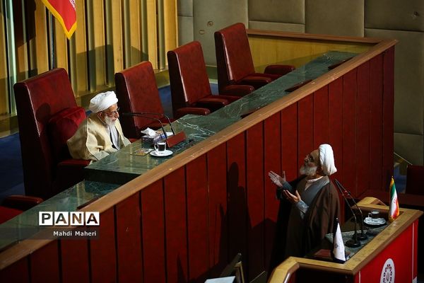 نمایشگاه دستاوردهای پژوهشکده شورای نگهبان