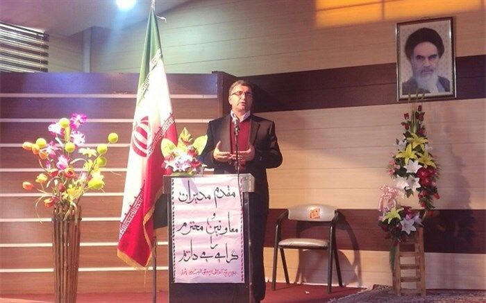 باید تلاش کنیم دانش آموزان ما در فضای مدرسه زندگی کردن را بیاموزند