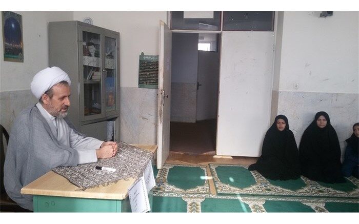 انقلاب ما انقلاب ضد استعماری بود